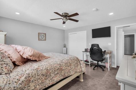 166 Christian Court Toms River NJ 08753