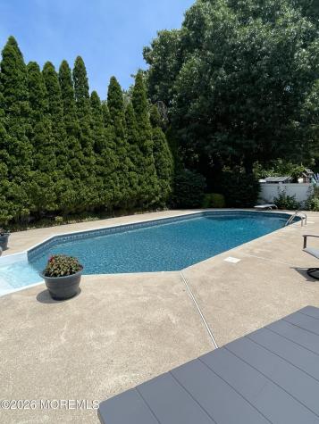 166 Christian Court Toms River NJ 08753