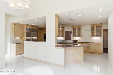 8 Roebling Court Leonardo NJ 07737