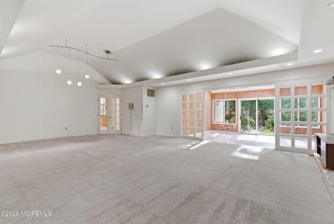8 Roebling Court Leonardo NJ 07737