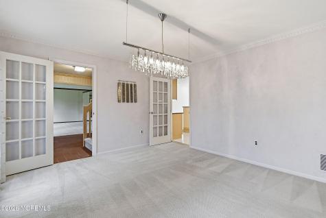 8 Roebling Court Leonardo NJ 07737