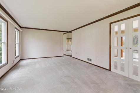 8 Roebling Court Leonardo NJ 07737