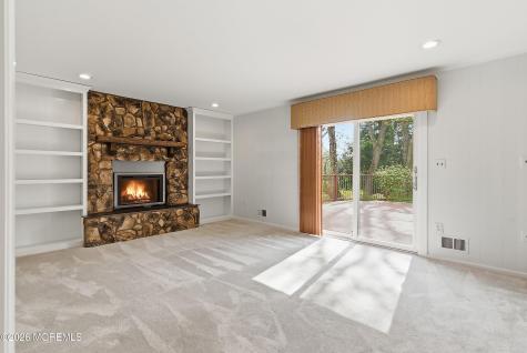 8 Roebling Court Leonardo NJ 07737