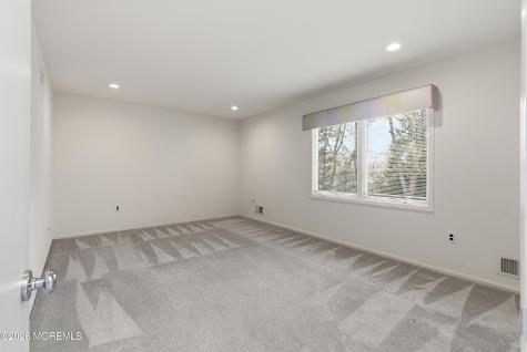 8 Roebling Court Leonardo NJ 07737