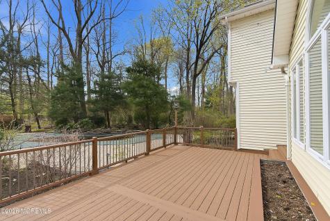 8 Roebling Court Leonardo NJ 07737
