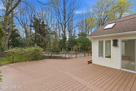 8 Roebling Court Leonardo NJ 07737