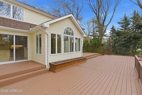 8 Roebling Court Leonardo NJ 07737