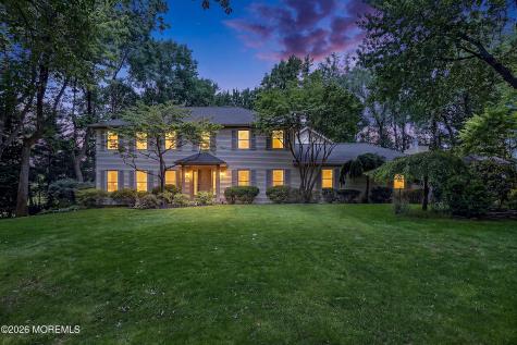 8 Roebling Court Leonardo NJ 07737