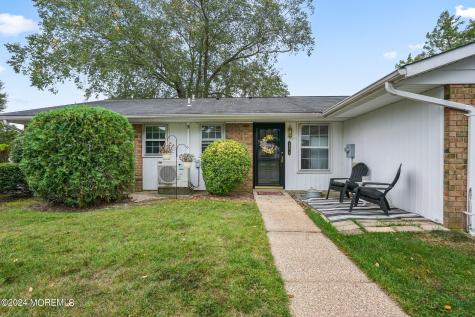 128-D Buckingham Drive Manchester NJ 08759