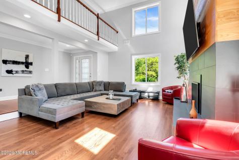 22 Oakdale Drive Tinton Falls NJ 07712