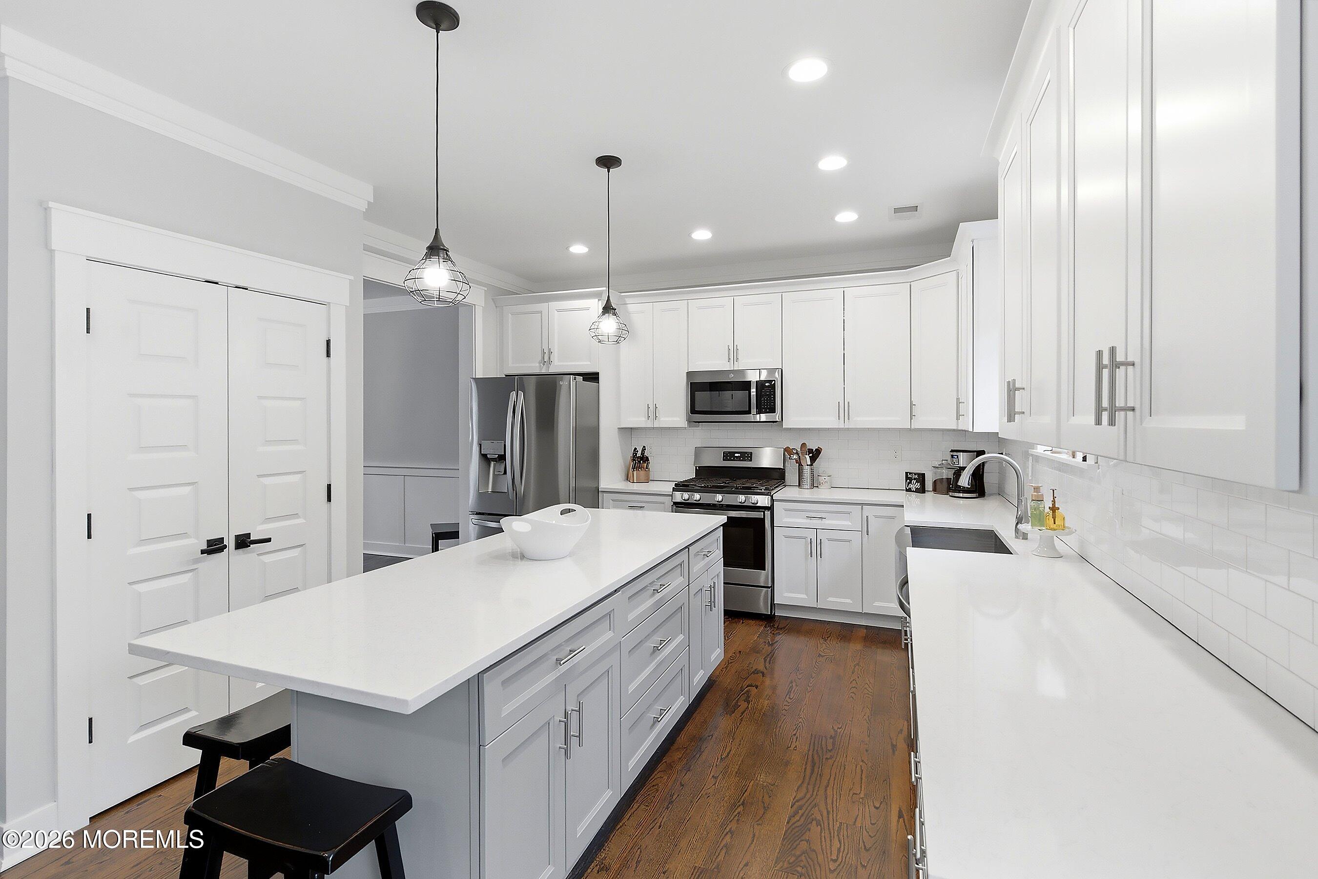 555 Egenolf Place Bayville NJ 08721