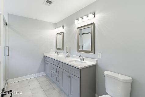 555 Egenolf Place Bayville NJ 08721