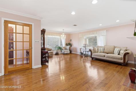 34 Central Avenue Lakewood NJ 08701