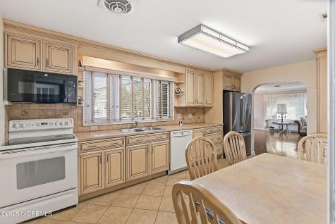34 Central Avenue Lakewood NJ 08701