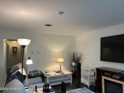20 Easton Drive Whiting NJ 08759