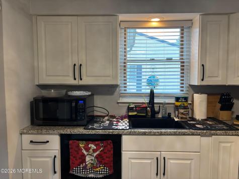 20 Easton Drive Whiting NJ 08759