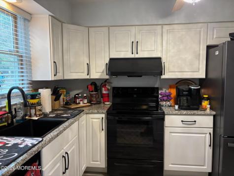 20 Easton Drive Whiting NJ 08759