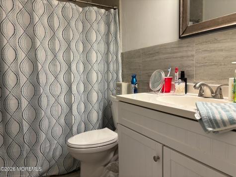 20 Easton Drive Whiting NJ 08759