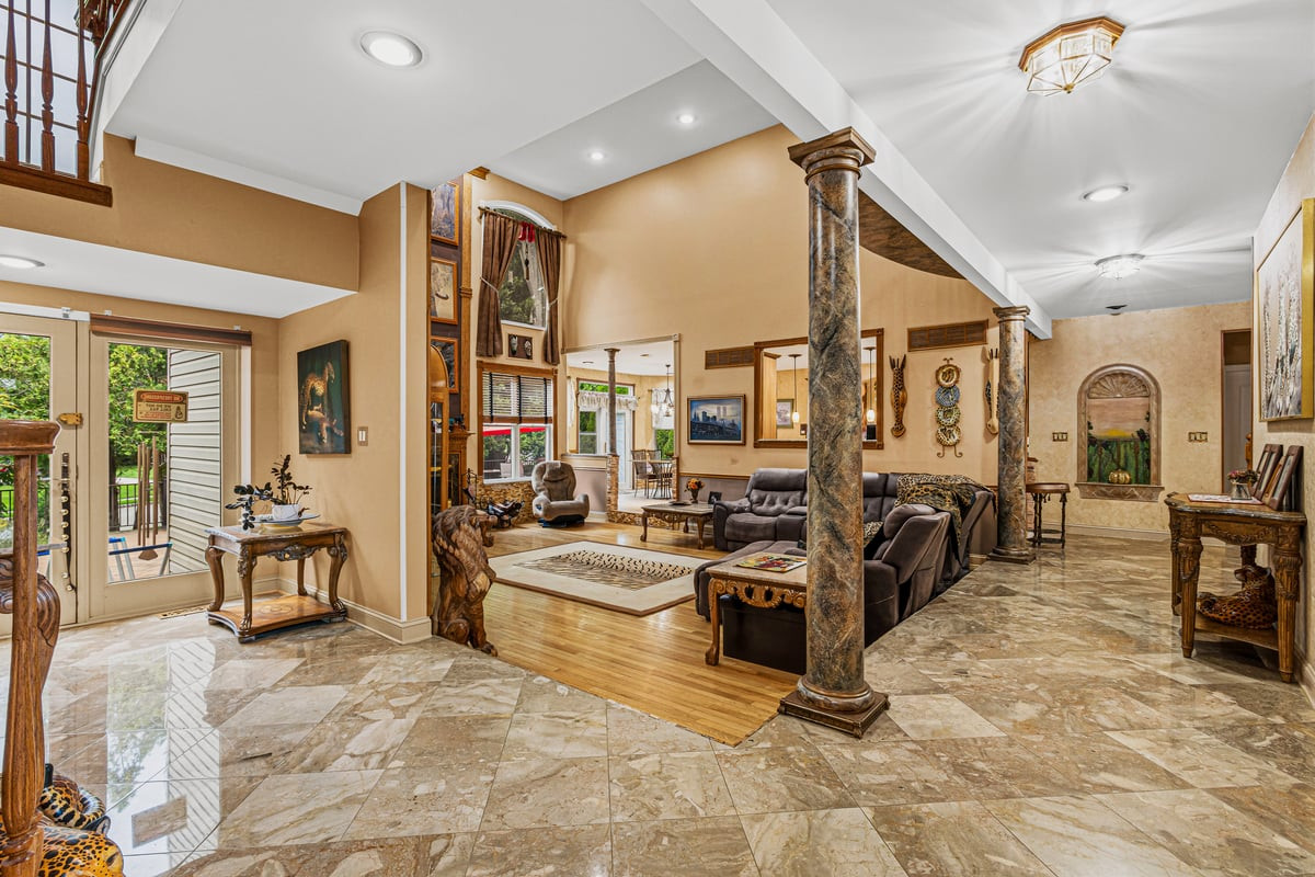 2 Lexington Court Monroe NJ 08831