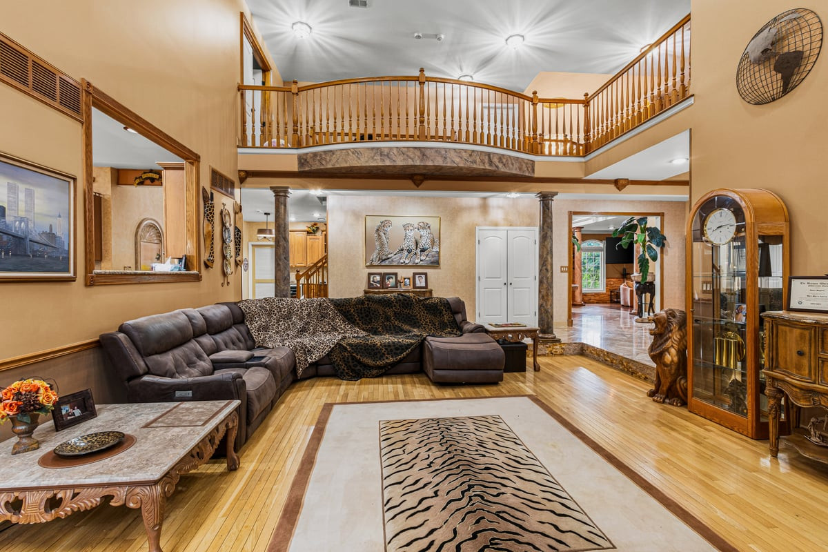 2 Lexington Court Monroe NJ 08831