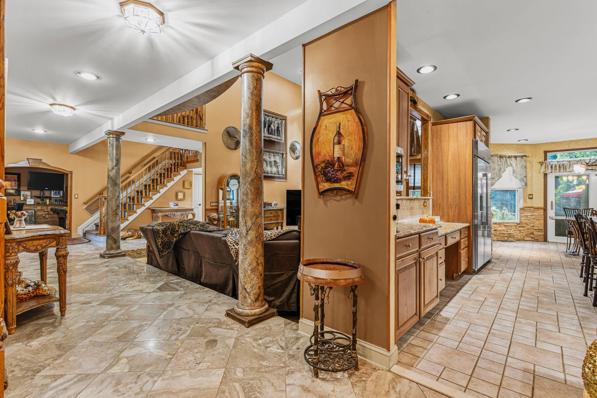2 Lexington Court Monroe NJ 08831