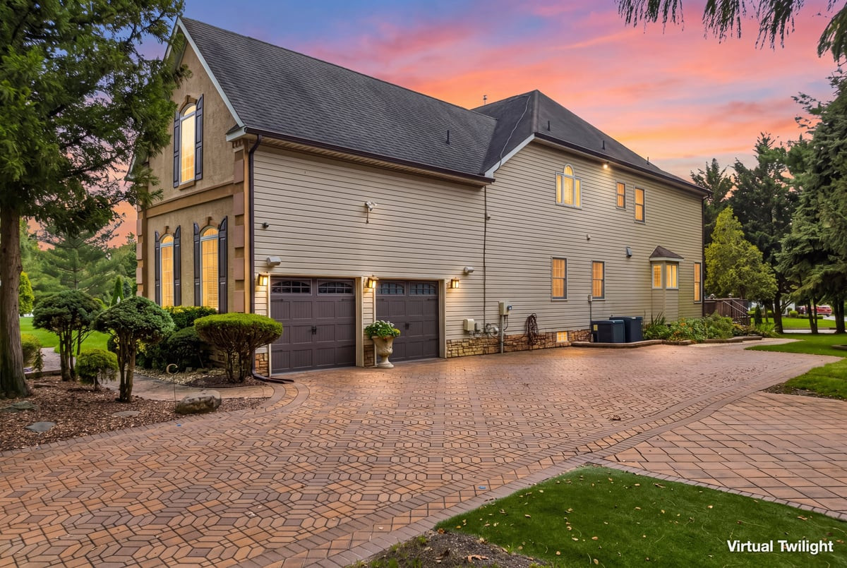 2 Lexington Court Monroe NJ 08831