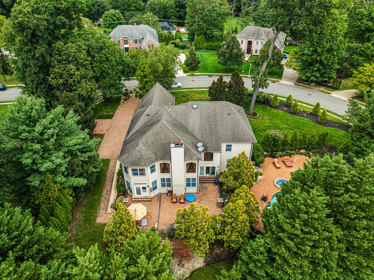 2 Lexington Court Monroe NJ 08831