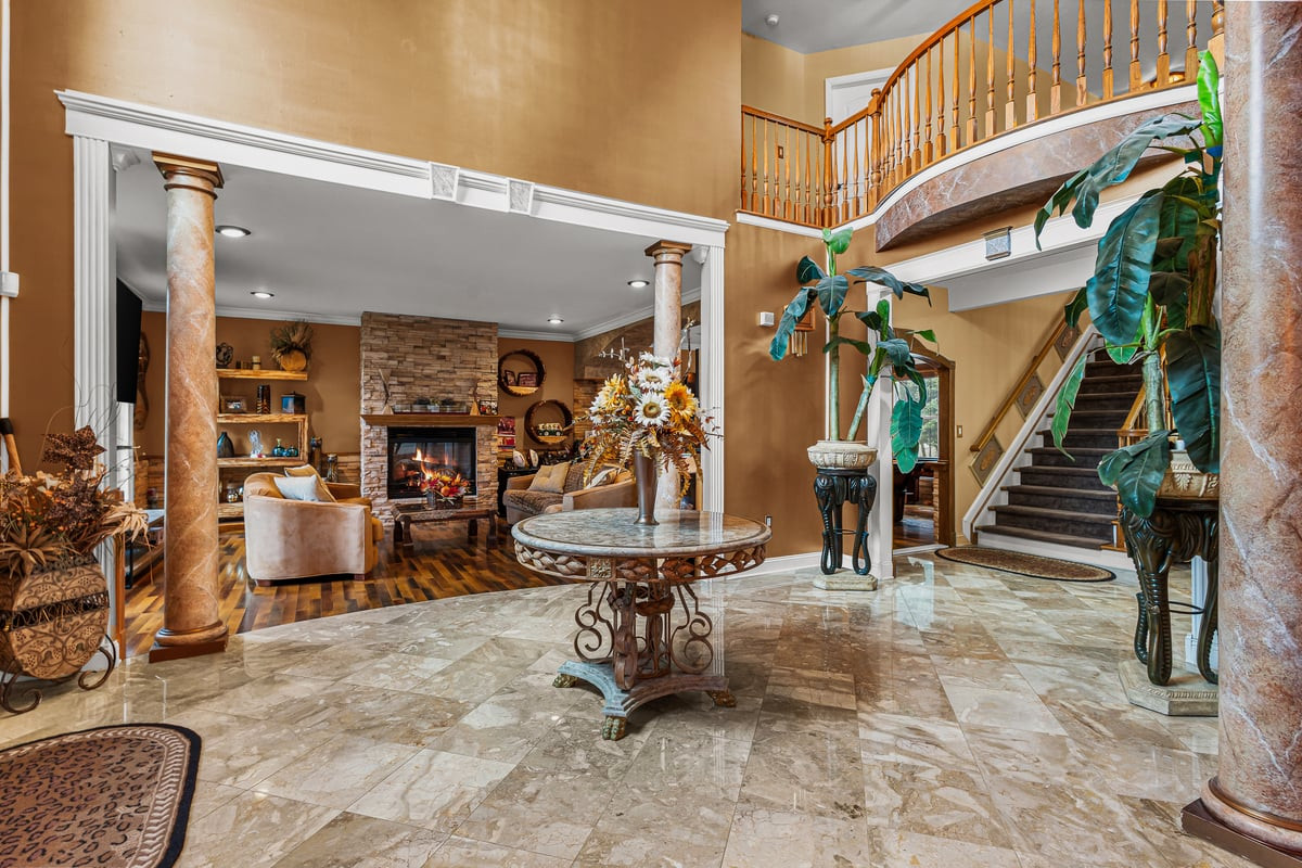 2 Lexington Court Monroe NJ 08831