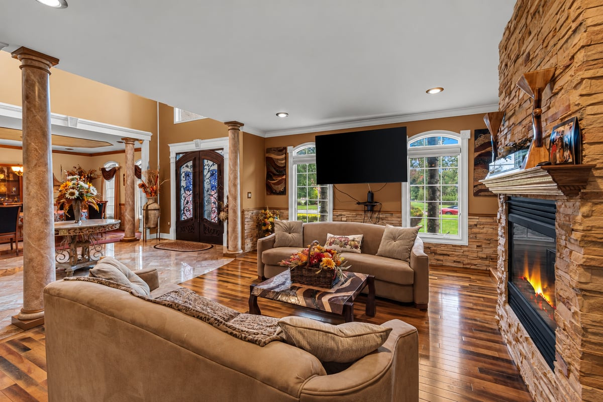 2 Lexington Court Monroe NJ 08831