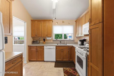 20 Bromley Drive Hazlet NJ 07730