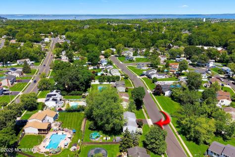 20 Bromley Drive Hazlet NJ 07730