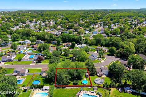 20 Bromley Drive Hazlet NJ 07730