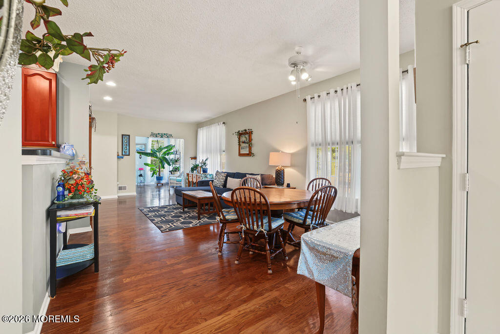 11 Robin Lane Barnegat NJ 08005