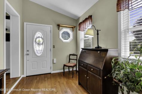 42 Appleton Avenue Leonardo NJ 07737