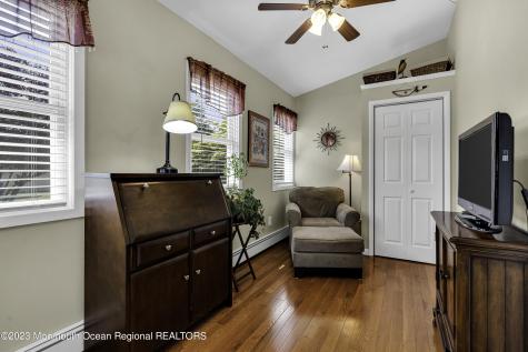 42 Appleton Avenue Leonardo NJ 07737