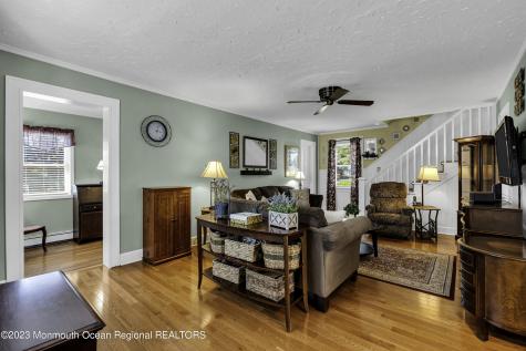 42 Appleton Avenue Leonardo NJ 07737