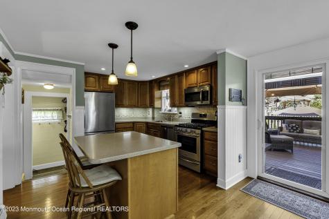 42 Appleton Avenue Leonardo NJ 07737