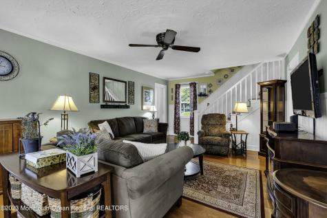 42 Appleton Avenue Leonardo NJ 07737