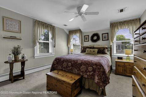 42 Appleton Avenue Leonardo NJ 07737