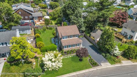 42 Appleton Avenue Leonardo NJ 07737