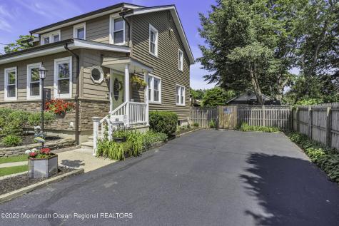 42 Appleton Avenue Leonardo NJ 07737