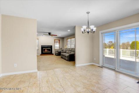 27 Regency Way Manalapan NJ 07726