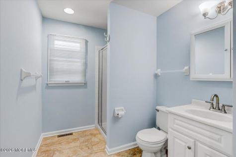27 Regency Way Manalapan NJ 07726