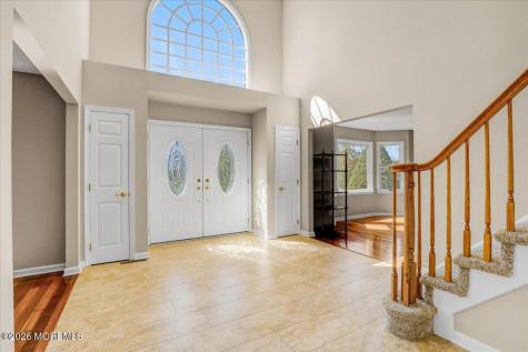27 Regency Way Manalapan NJ 07726