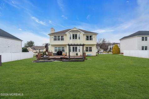 6 Johnny Drive Farmingdale NJ 07727