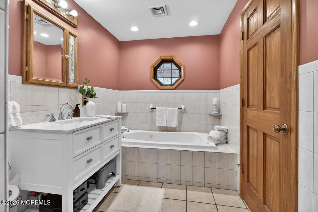 322 Kent Road Howell NJ 07731