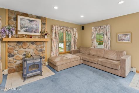 37 Maple Shade Avenue E Hamilton Square NJ 08690