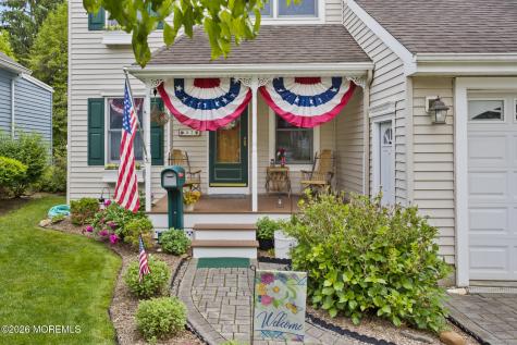37 Maple Shade Avenue E Hamilton Square NJ 08690