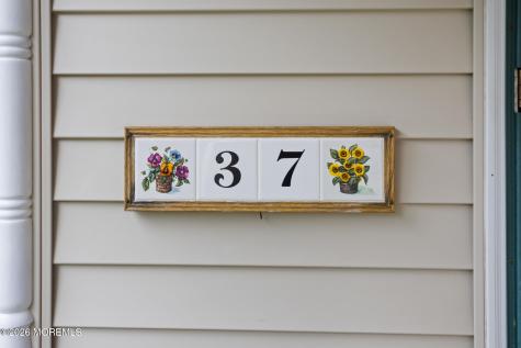 37 Maple Shade Avenue E Hamilton Square NJ 08690