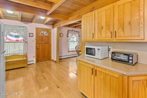 37 Maple Shade Avenue E Hamilton Square NJ 08690